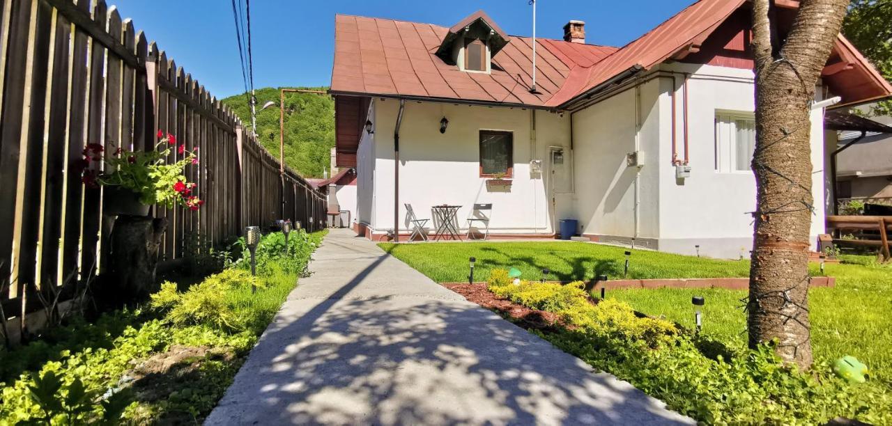 Casa Bunicilor Sinaia Βίλα Εξωτερικό φωτογραφία